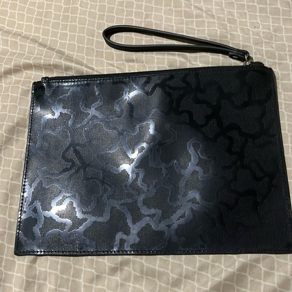 Black authentic Tous! Have little scratches but don’t see it! Very beautiful! - Picture 3 of 5